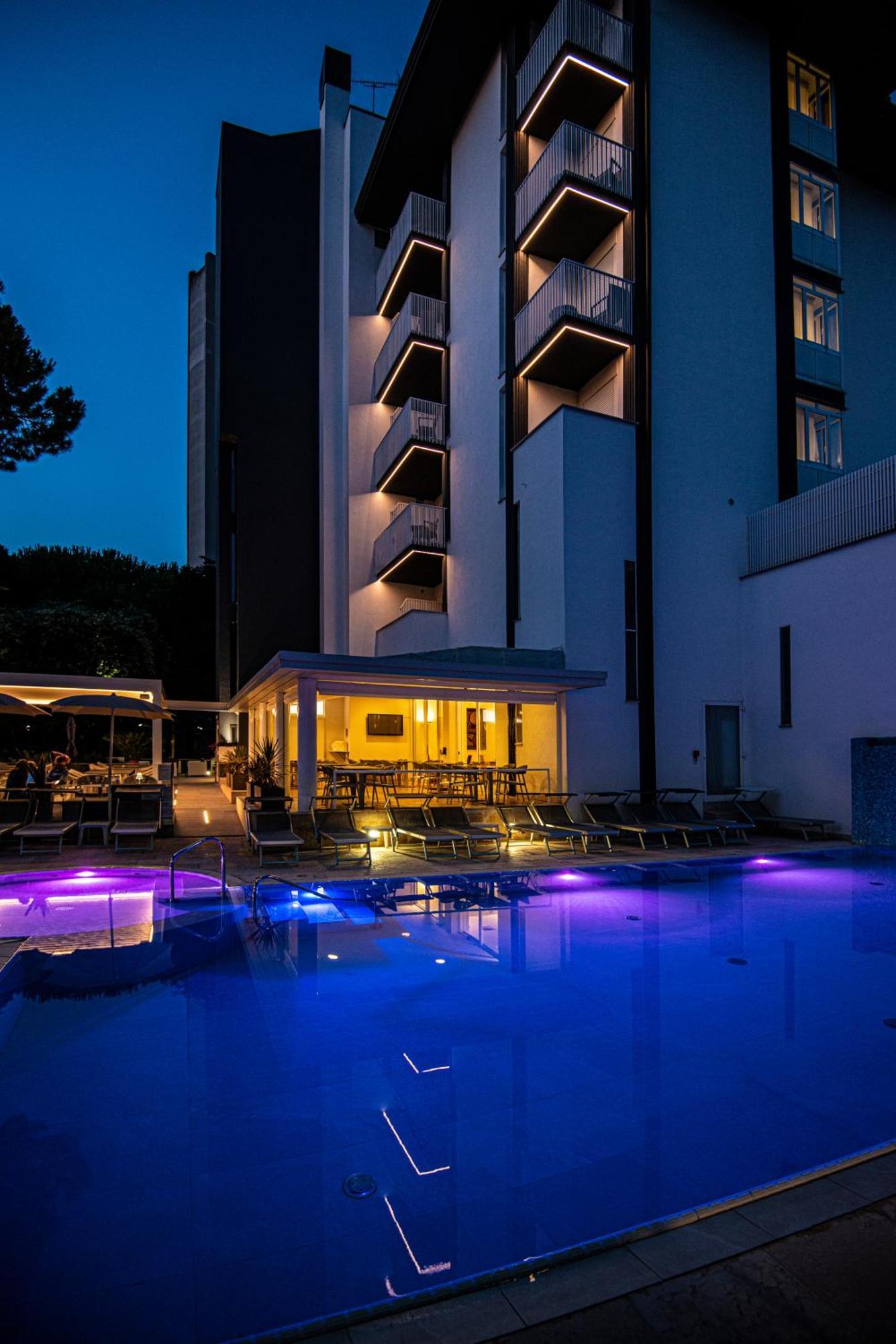 Hotel Bella Venezia Mare Lignano Sabbiadoro Dış mekan fotoğraf